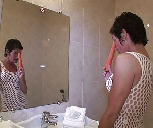 Tán tỉnh núm vú đã quan hệ sexvietphim trong nhà vệ sinh