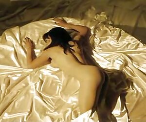 Người phụ nữ đẹp có một con mèo sexy sexviet sub khong che