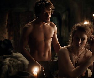 Cô gái buộc phải có sexviet hay quan hệ tình dục với bác