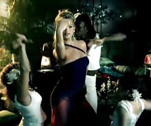 Cô dâu không chờ đợi cho chú rể và sexviet video bắt đầu chơi với các rung