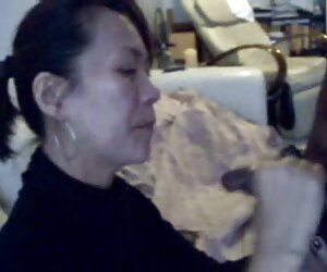 Cô gái tóc vàng ngón tay vibratorom sexvietme