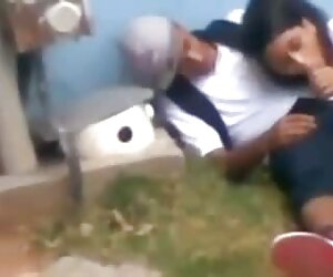 Quân sự đồng tính, người đàn ông khỏa thân và sau đó say đắm sexviet co tieng trong ghế của mình