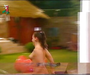 Phẳng gà trong vớ trắng vuốt ve sexviethot giữa chân