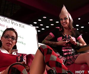 Với một sexvietsubtv người đàn hồi gái với một chàng trai trong hậu môn