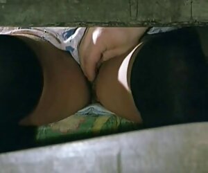 Lesbian có tình dục trong phòng tắm sexvietorg của nhà hàng